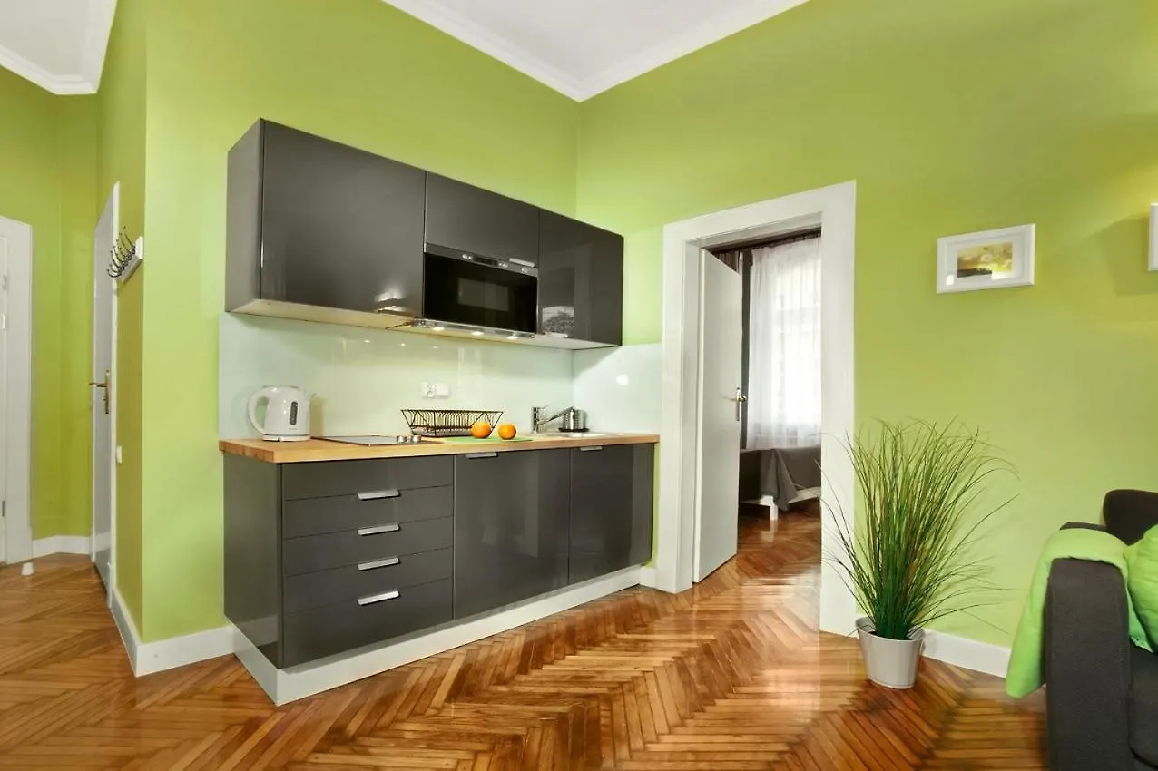 Apartamenty Pomaranczarnia Poznan 0*,