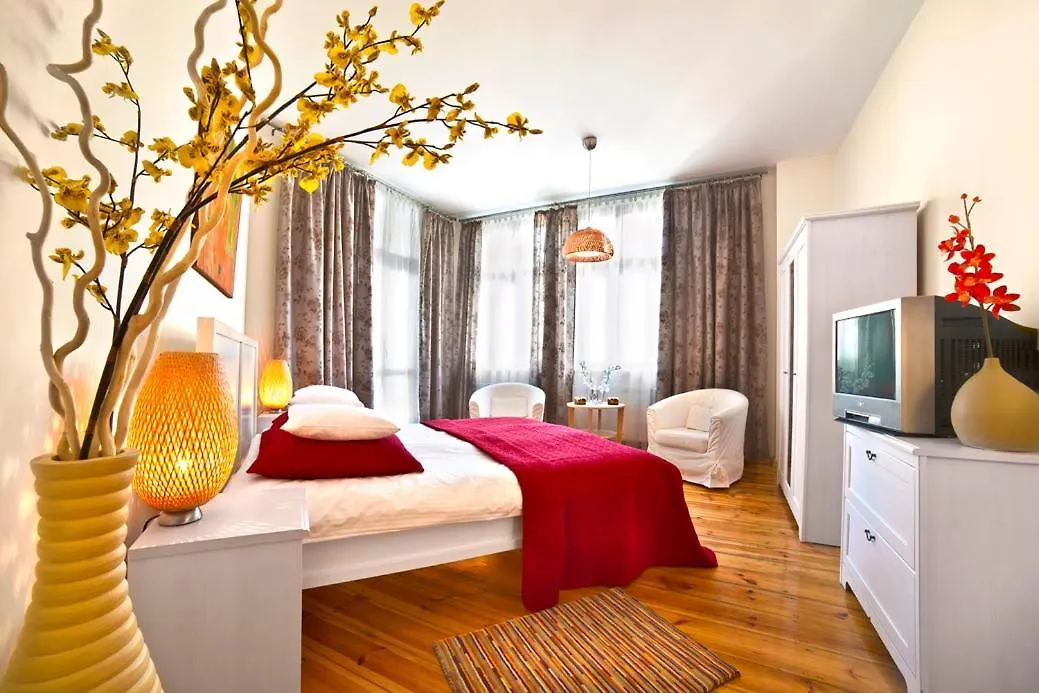 Apartamenty Pomaranczarnia Poznan 0*,  Poland