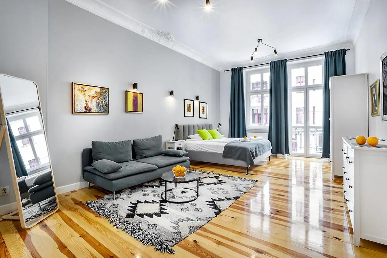 Apartamenty Pomaranczarnia Poznan Apartment