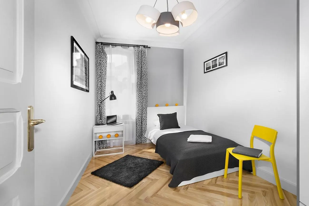 Apartamenty Pomaranczarnia Poznan Apartment