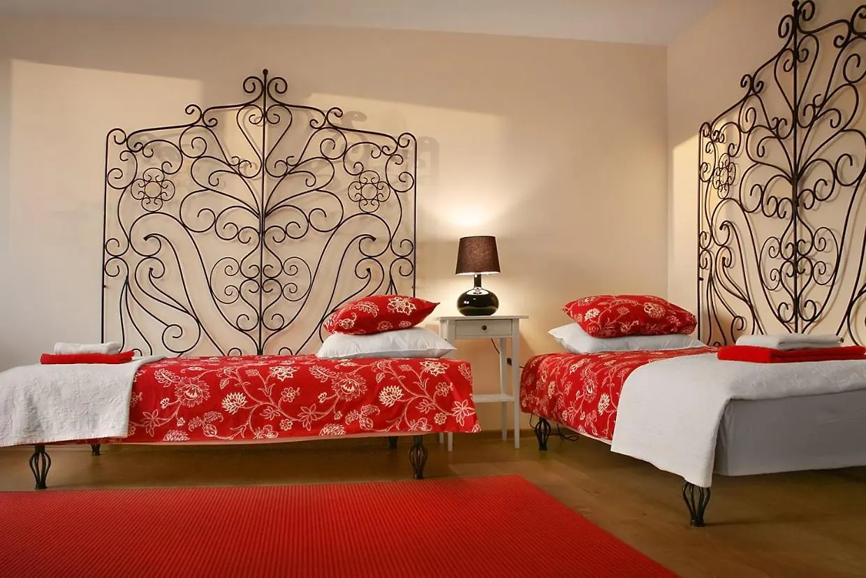 Apartamenty Pomaranczarnia Poznan 0*,  Poland